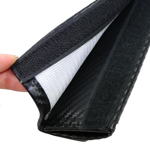 Cover cinture di sicurezza per F iat 500 in pelle trama simil carbonio
