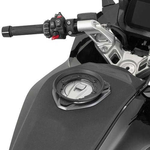 Flangia BF99 Per Borsa Serbatoio Tanklock Givi Per BMW R 1300 RS 2025
